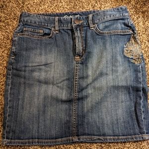 Eddie Bauer jean skirt size 2 embroidery